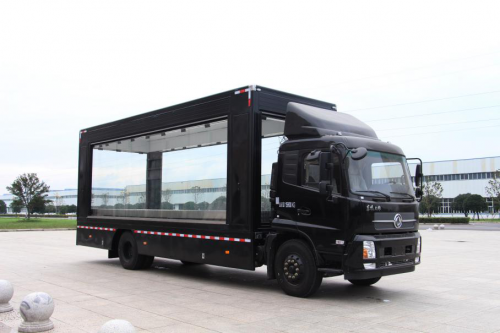 7.6m展示車